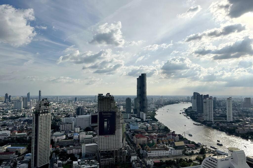 View, Big Apartment, Great Location Apartment